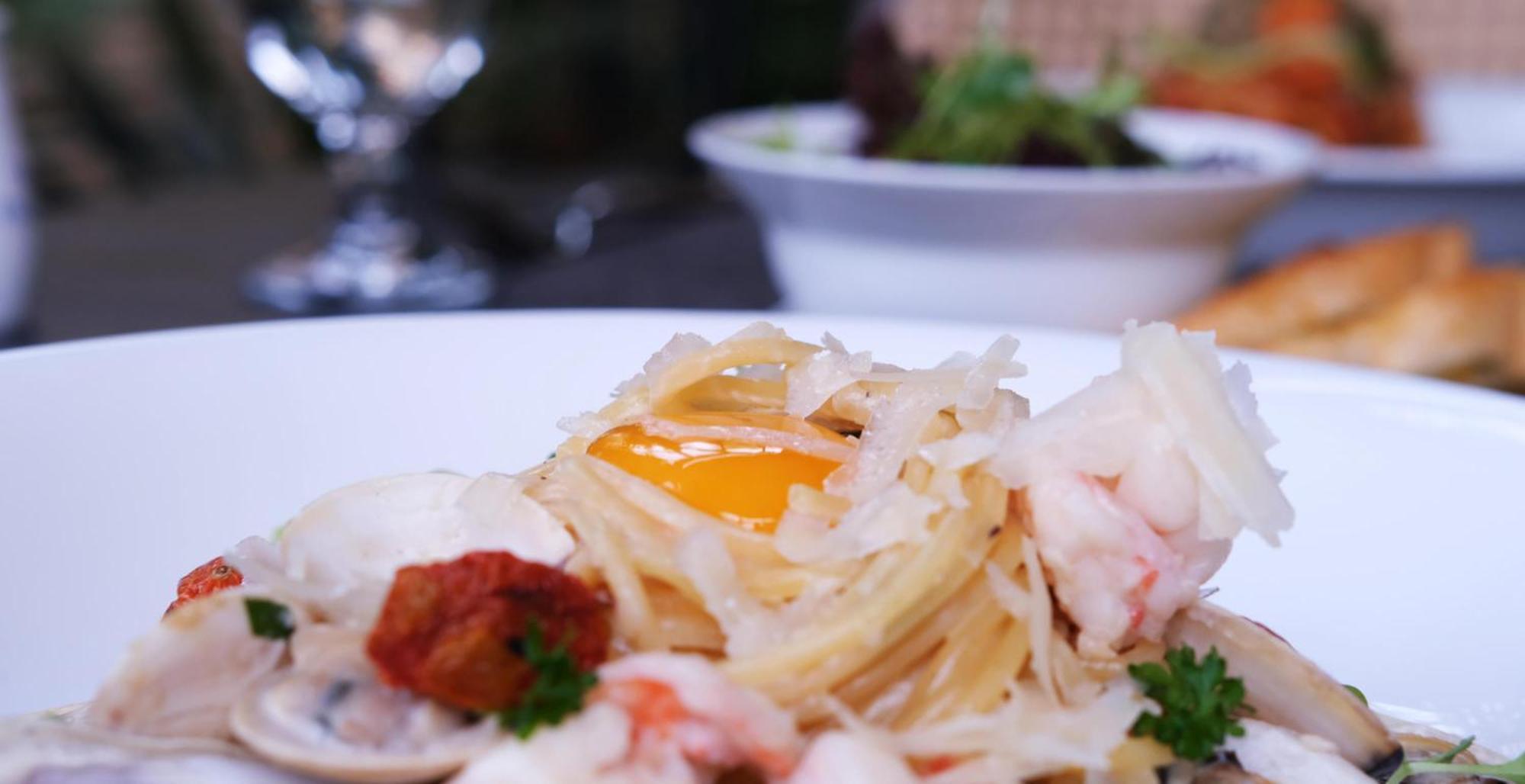 The Bloom Classic - Hotel And Bistro Ханой Екстериор снимка